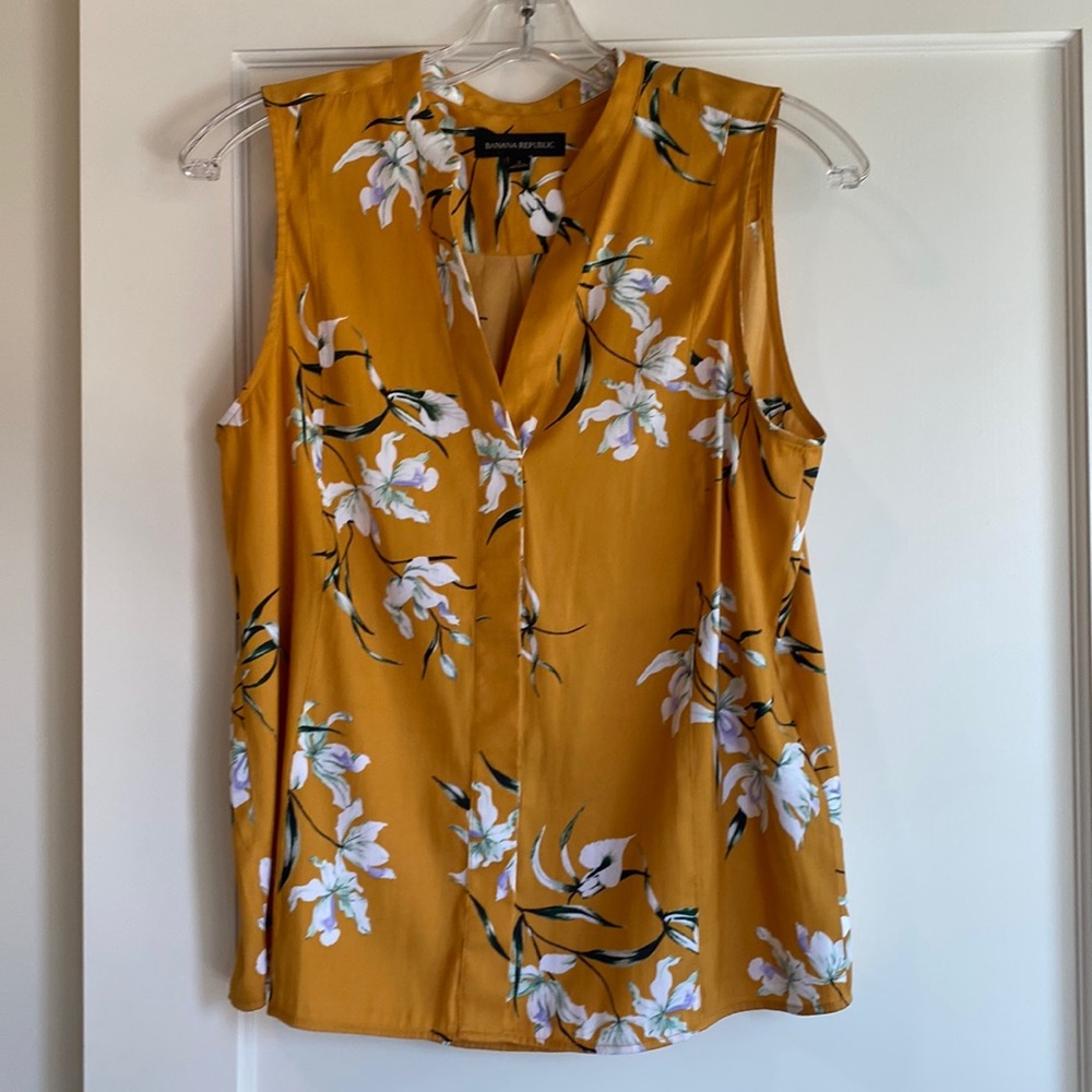 Banana Republic Yellow floral top